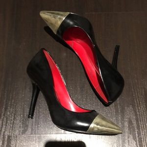 Charles Jourdan Black & Gold Pumps Size 9